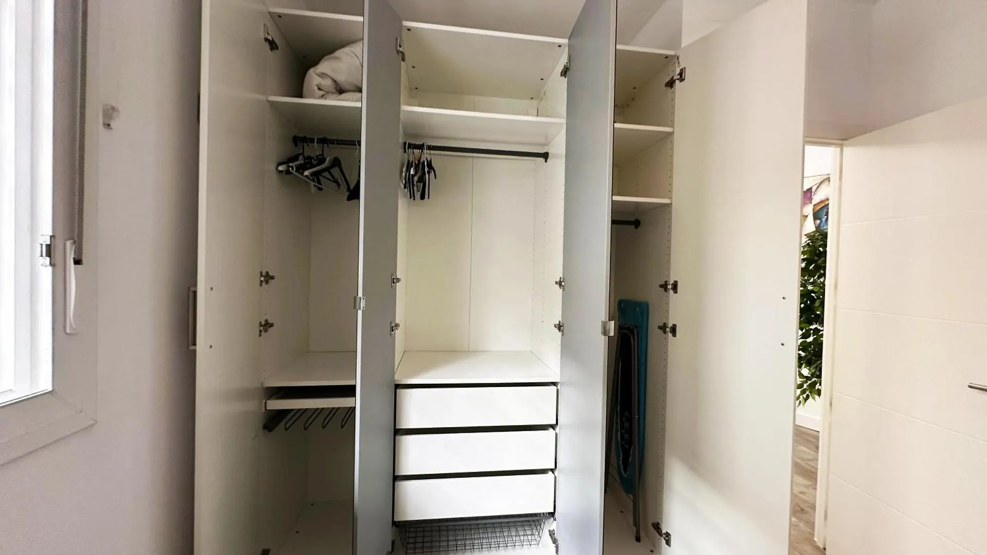 A8 - Apartamento En La Carihuela, 2 Dormitorios, Wifi, A 100 Metros De La Playa Torremolinos
