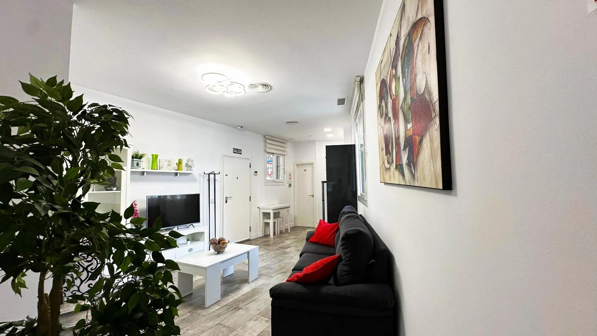 A8 - Apartamento En La Carihuela, 2 Dormitorios, Wifi, A 100 Metros De La Playa Torremolinos 0*,  Spain