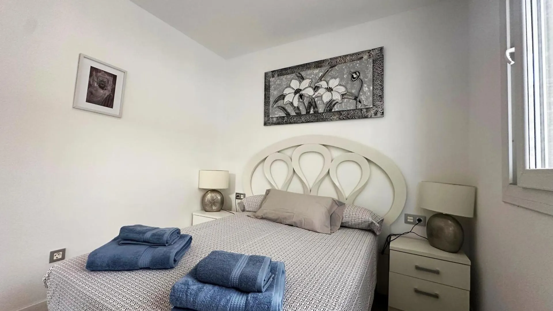 Apartment A8 - Apartamento En La Carihuela, 2 Dormitorios, Wifi, A 100 Metros De La Playa Torremolinos Spain
